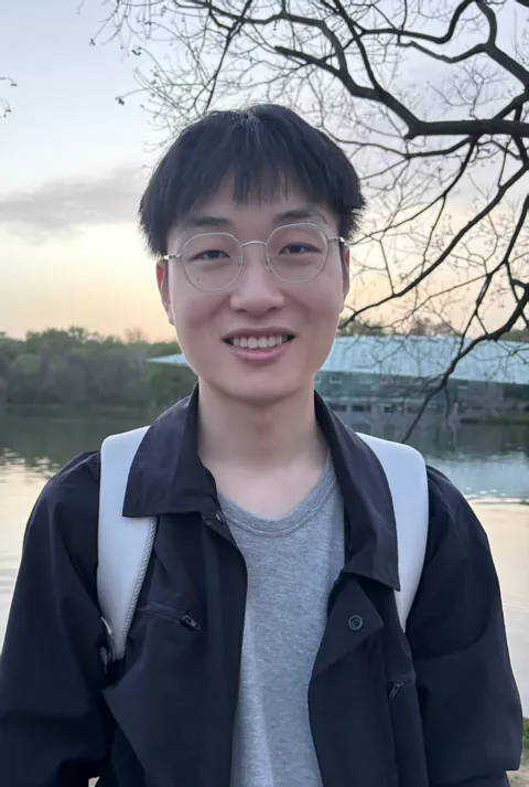 Huang Zhen (黄振)