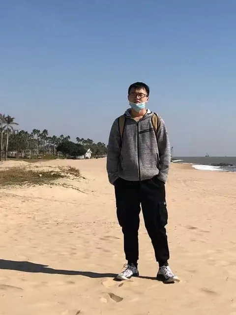 Sun Jinghui (孙静辉)